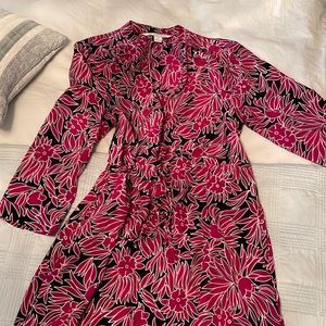 Multi colour short dress great for your next vacation long sleeve light weight